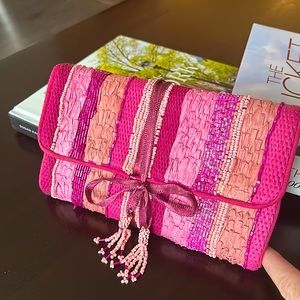 💕 NWT - Anthro beaded travel jewelry carrier 💕